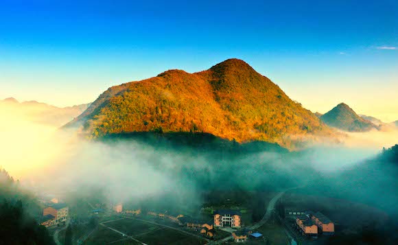 绿水青山就是金山银山” 看这座高山村落如何变成乡村旅游特色地